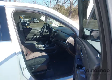 2018 Chevrolet Traverse 1Lt из США, поврежденный, VIN 1GNERGKW3JJ282353